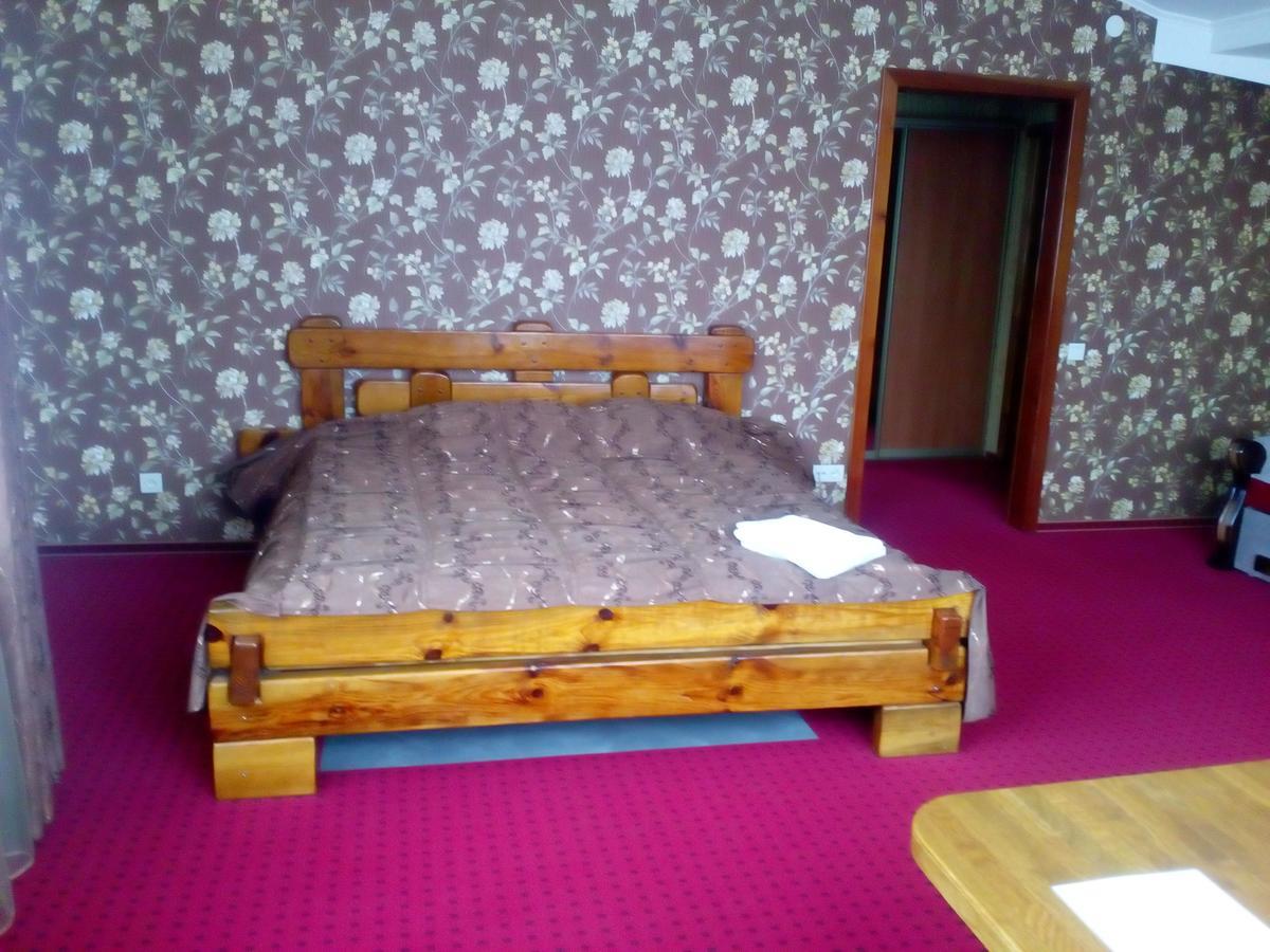 Chagari Hotel Lypnyky エクステリア 写真